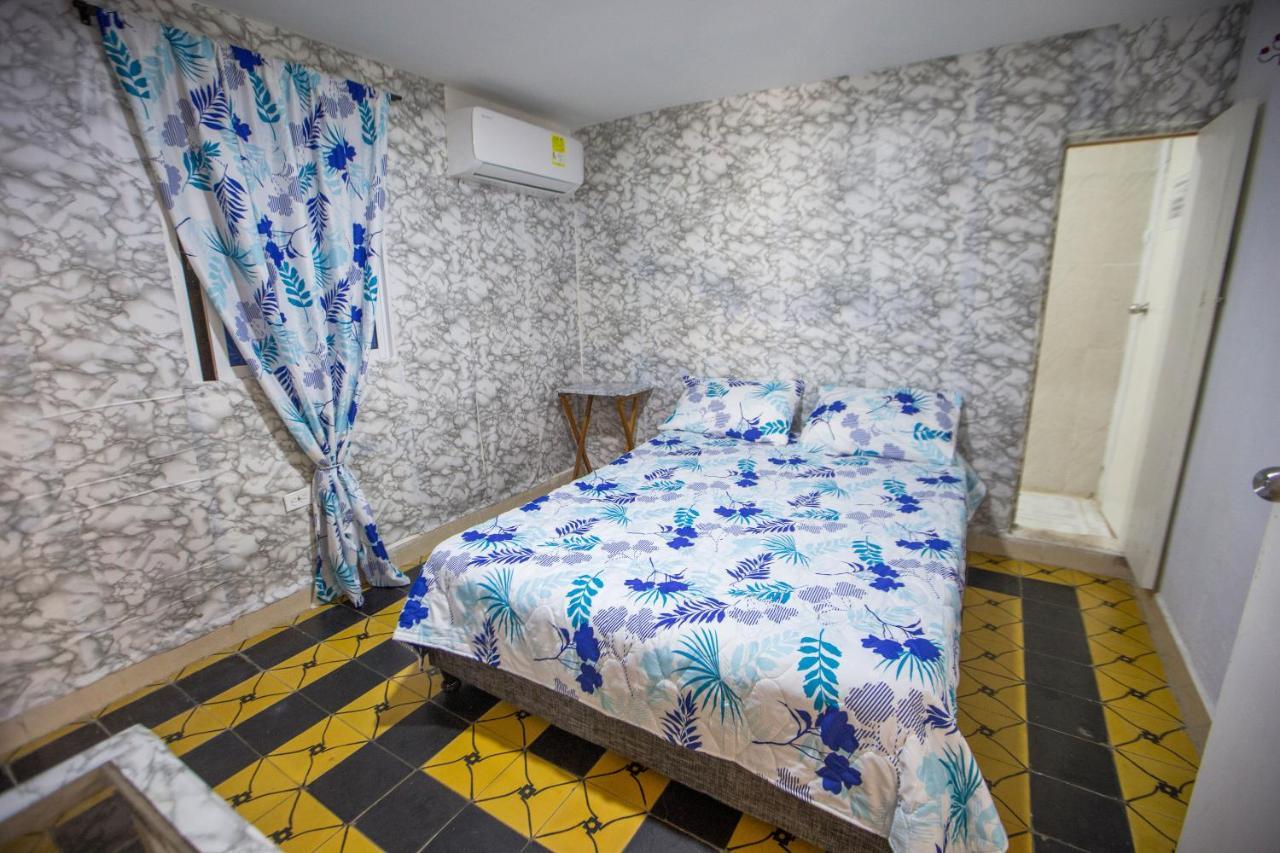 Casa Hostal Kristalu Cartagena ภายนอก รูปภาพ
